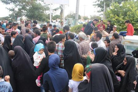 پیاده روی خانوادگی شهرستان رزن به مناسبت هفته دفاع مقدس